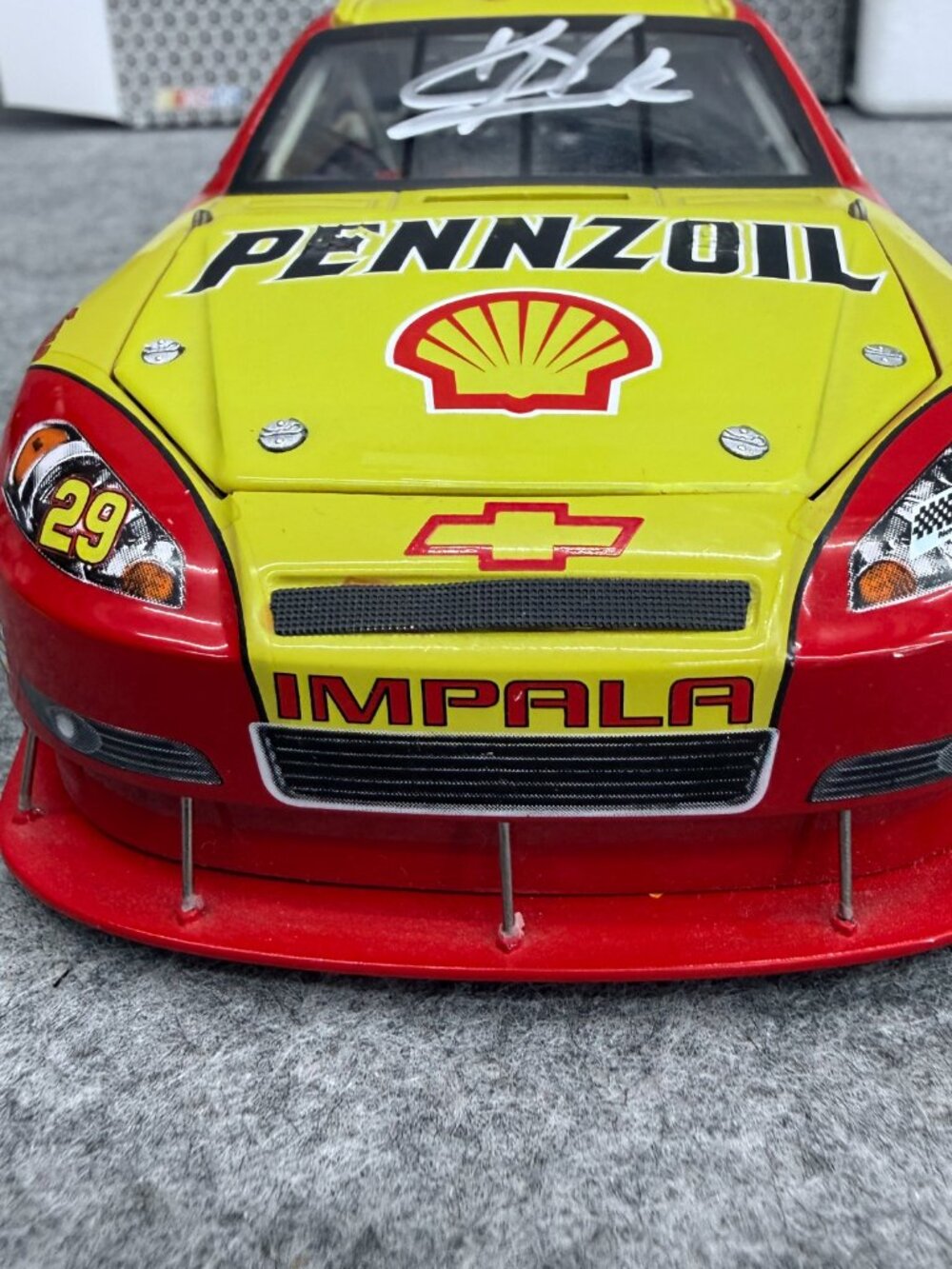 2010 CFS Champion Kevin Harvick #29 Shell Pennzoil 1/24 NASCAR Diecast Chevrolet - Picture 13 of 16